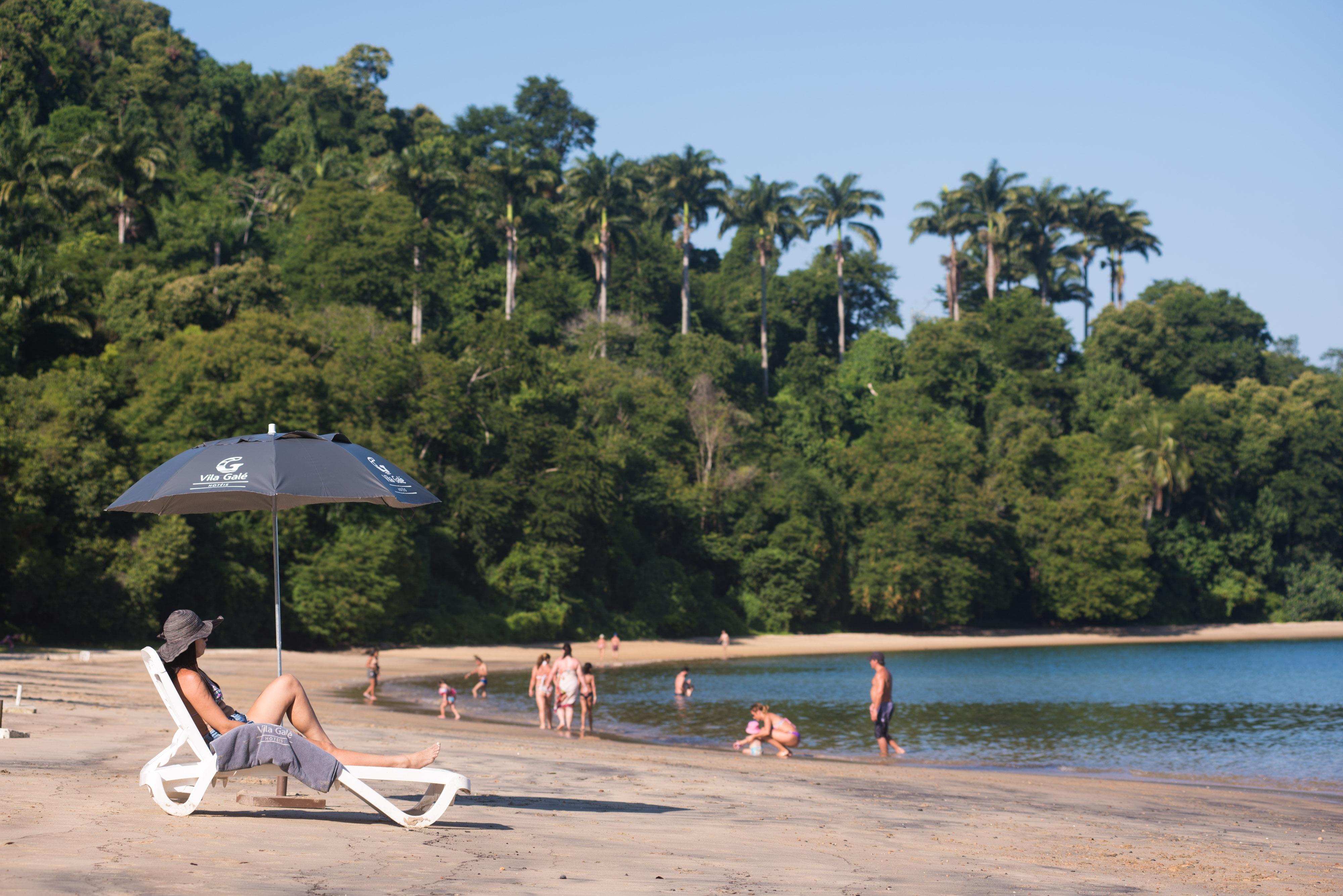 Vila Gale Eco Resort Angra Angra dos Reis Exterior foto The beach at Lake Awosika